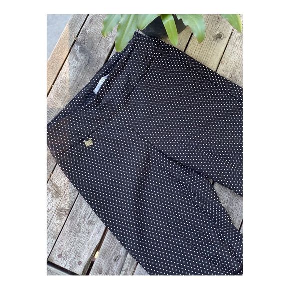 Black Polkadot Flocked Bermuda Shorts Stretch - Picture 8 of 8